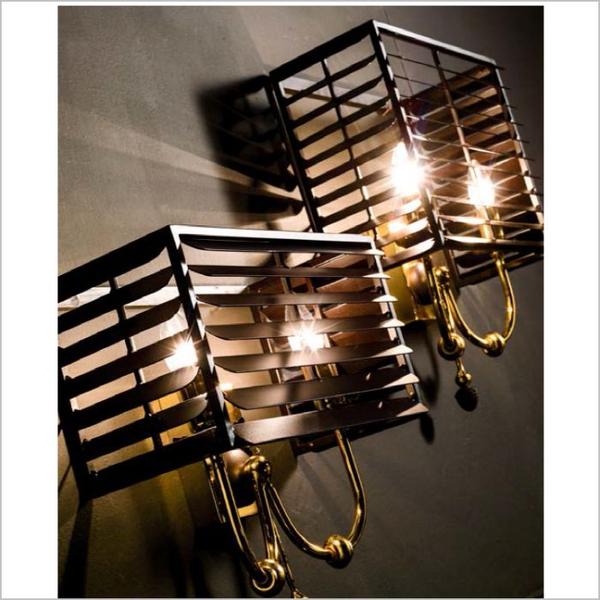 Colonial style dark wood and bronze designer table lamp from Italy