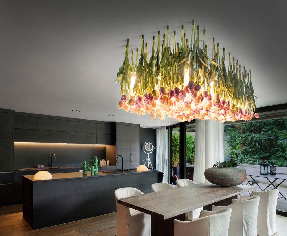 Glorious high-end Italian chandelier with artificial pink tulips and Murano glass diffusers