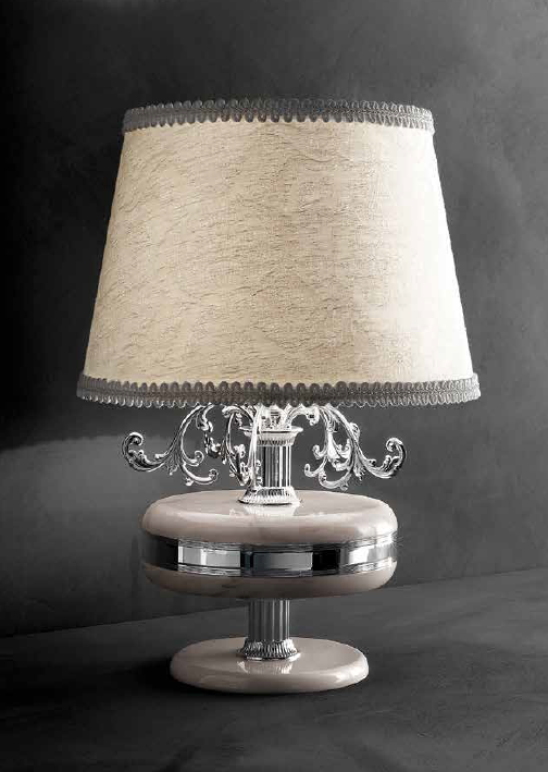 Classic silver-plated Italian table lamp with pink marble decoration