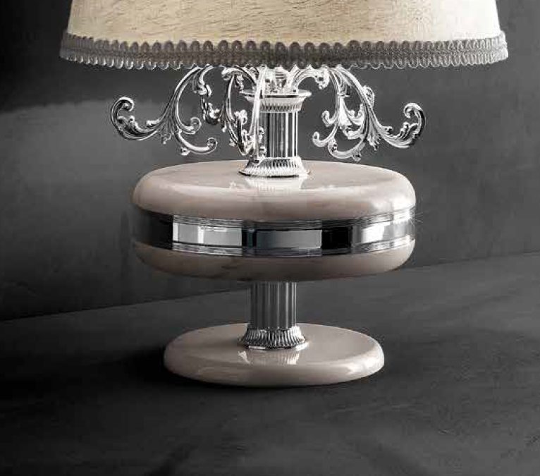 Classic silver-plated Italian table lamp with pink marble decoration