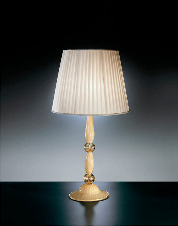 Sophisticated and classic table lamp in ivory Murano glass