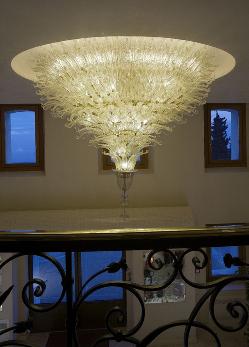 Magnificent large suspended ceiling light with gold Murano glass leaves