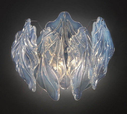 Pretty opaline 60s retro-style Murano glass wall light with chrome or gold frame