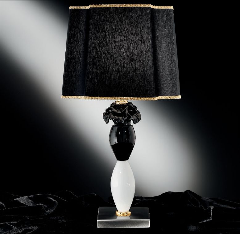 Black and coral Murano glass table lamp with black glass flower decoration