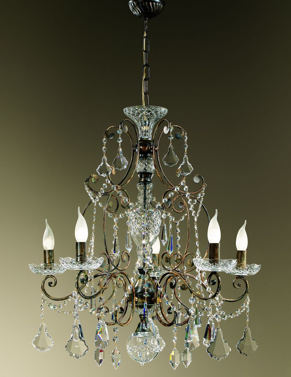 Fine 5 light Italian chandelier with cut crystal pendants